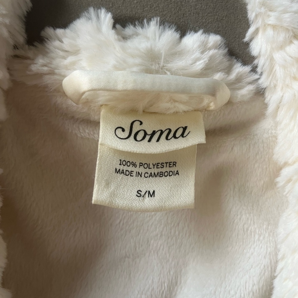 Cozy White Textured Robe - Picture 5 of 6